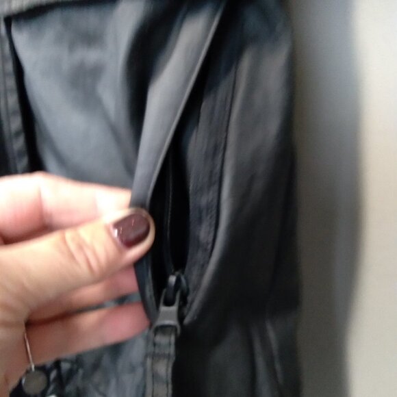 Stormtech Performance Winter Coat size XS women's - Picture 8 of 14